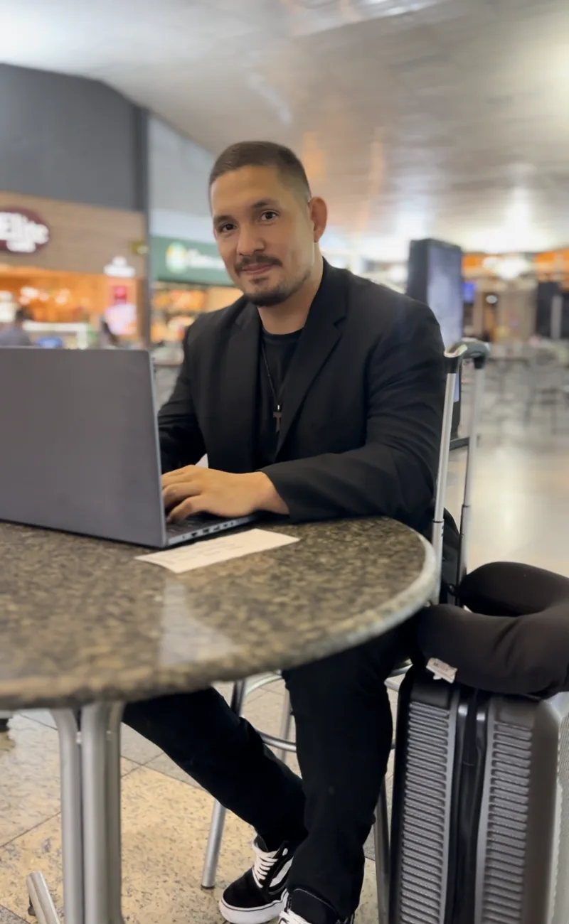 Kennedy Sales — Fundador da Send Me Viagens e Milhas